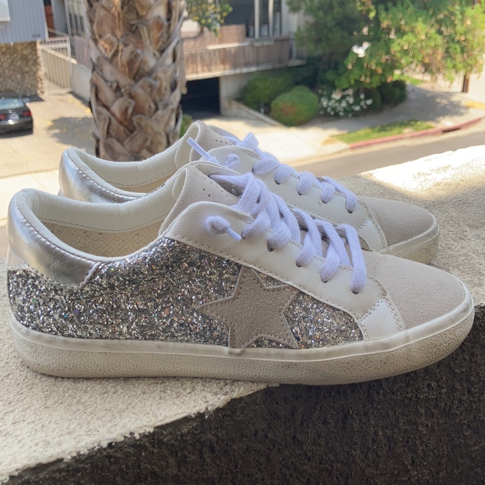 Vintage Havana White Sneakers w/ Glitter.Slip-ons